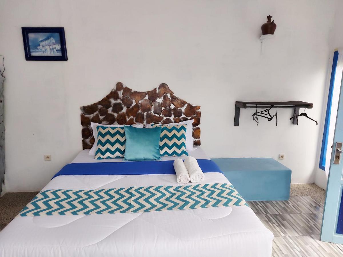 Blue Coral Homestay 카리문자와 외부 사진