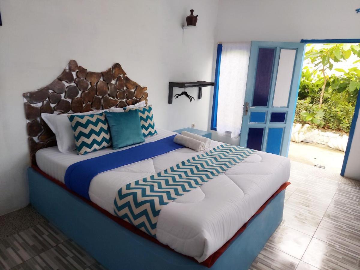 Blue Coral Homestay 카리문자와 외부 사진