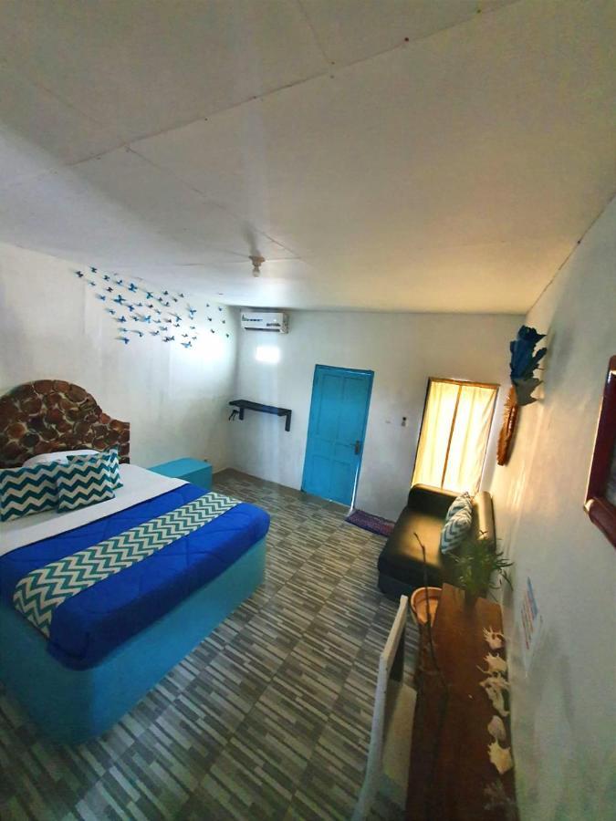 Blue Coral Homestay 카리문자와 외부 사진