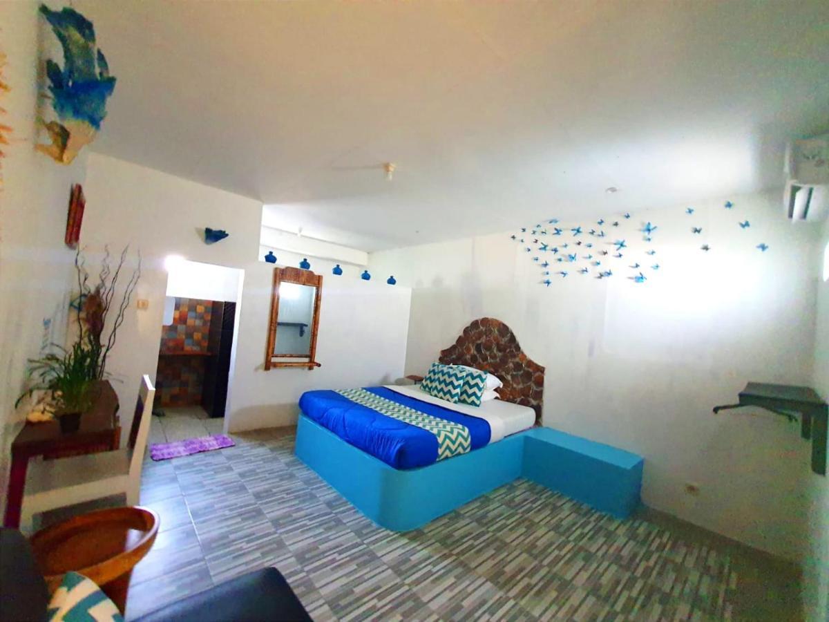 Blue Coral Homestay 카리문자와 외부 사진