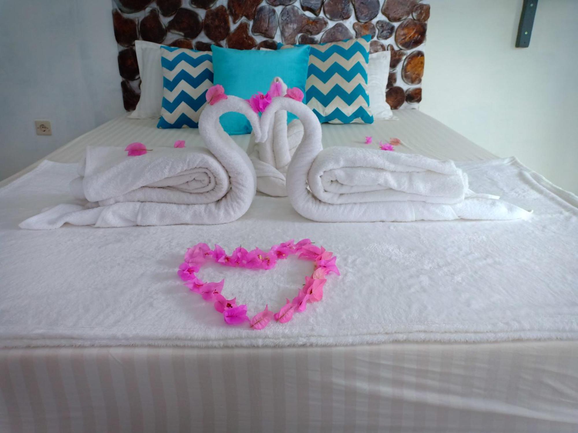 Blue Coral Homestay 카리문자와 외부 사진