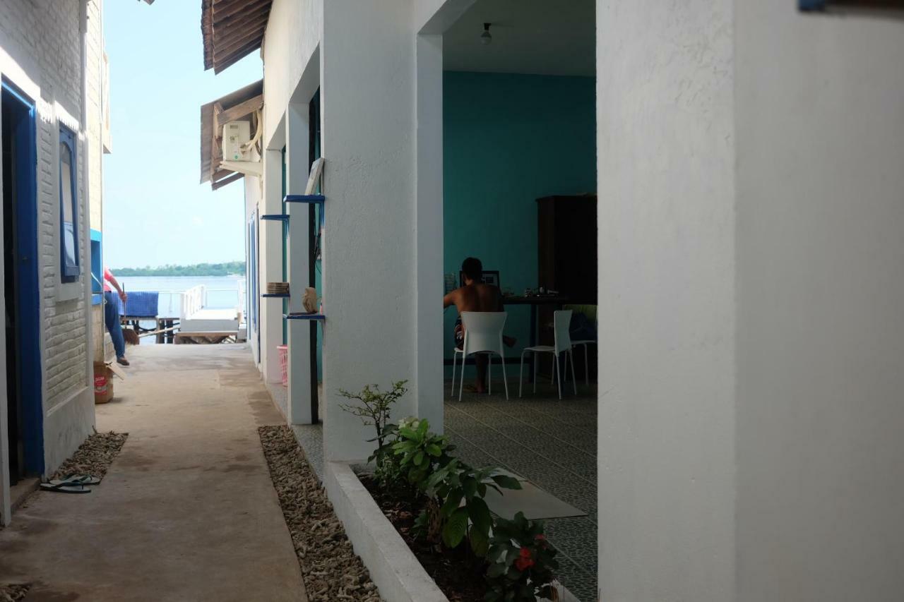 Blue Coral Homestay 카리문자와 외부 사진