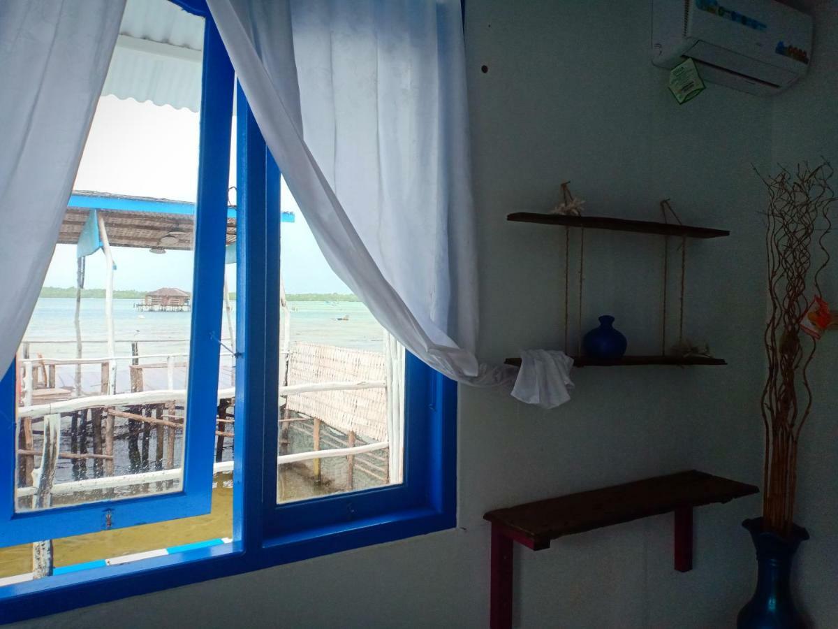 Blue Coral Homestay 카리문자와 외부 사진